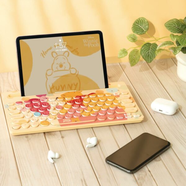 infoThink Winnie the Pooh series BT + 2.4 G Dual-Mode Wireless Keyboard