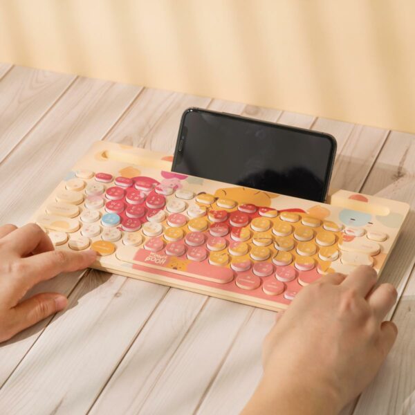 infoThink Winnie the Pooh series BT + 2.4 G Dual-Mode Wireless Keyboard